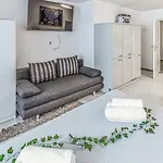 Luna & Stella Apartments, شقة سانكت انجلمار