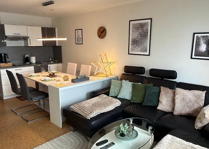 Luna & Stella Apartments, *